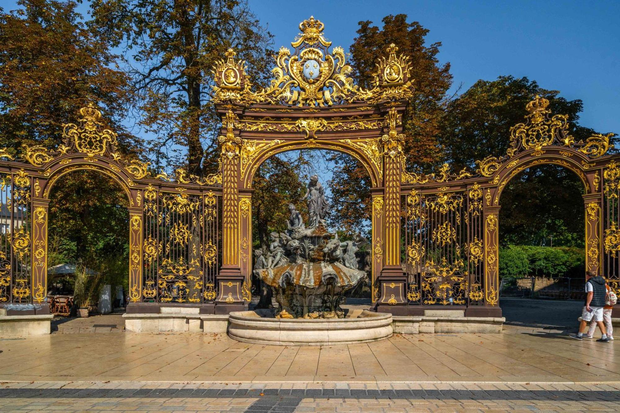 Ferienwohnung Le Superbe Des Dominicains Nancy Exterior foto